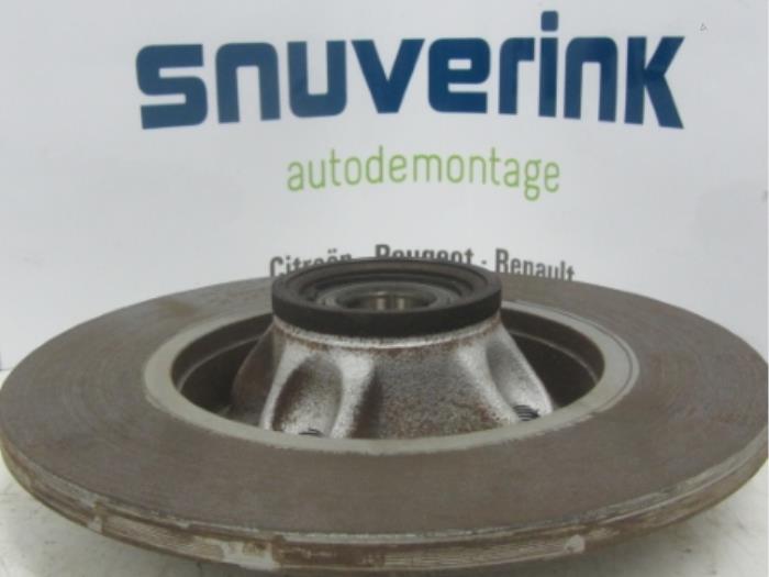 Rear brake disc from a Peugeot 5008 I (0A/0E) 1.6 THP 16V 2013