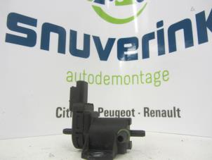 Used Vacuum relay Peugeot 5008 I (0A/0E) 1.6 HDiF 16V Price € 19,00 Margin scheme offered by Snuverink Autodemontage