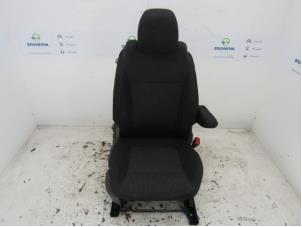Używane Fotel prawy Peugeot 5008 I (0A/0E) 1.6 HDiF 16V Cena € 90,00 Procedura marży oferowane przez Snuverink Autodemontage