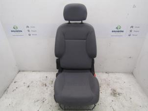 Used Seat, right Peugeot Partner (GC/GF/GG/GJ/GK) 1.6 BlueHDi 100 Price € 163,35 Inclusive VAT offered by Snuverink Autodemontage