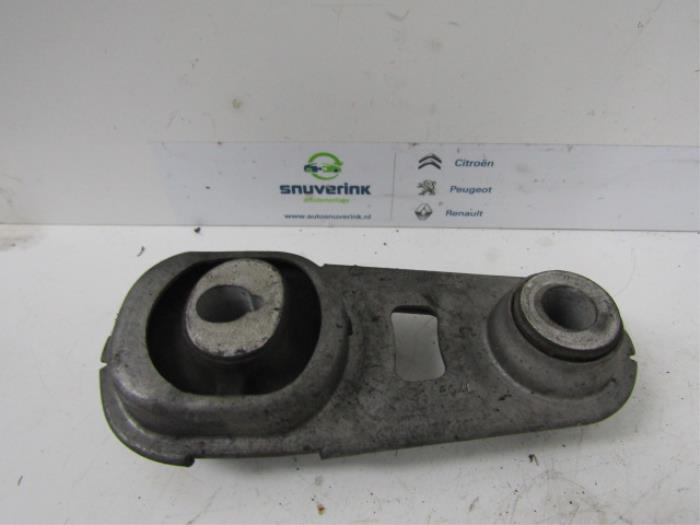 Used Engine mount Renault Talisman (RFDL) 1.6 dCi 130 Price € 29,99 Margin scheme offered by Snuverink Autodemontage