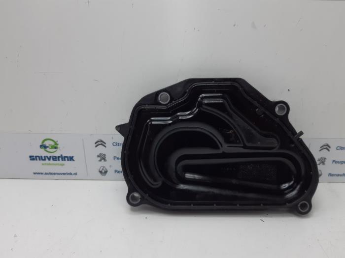 Usagé Couvercle de distribution Peugeot 2008 (CU) 1.2 Vti 12V PureTech 82 Prix € 29,99 Règlement à la marge proposé par Snuverink Autodemontage