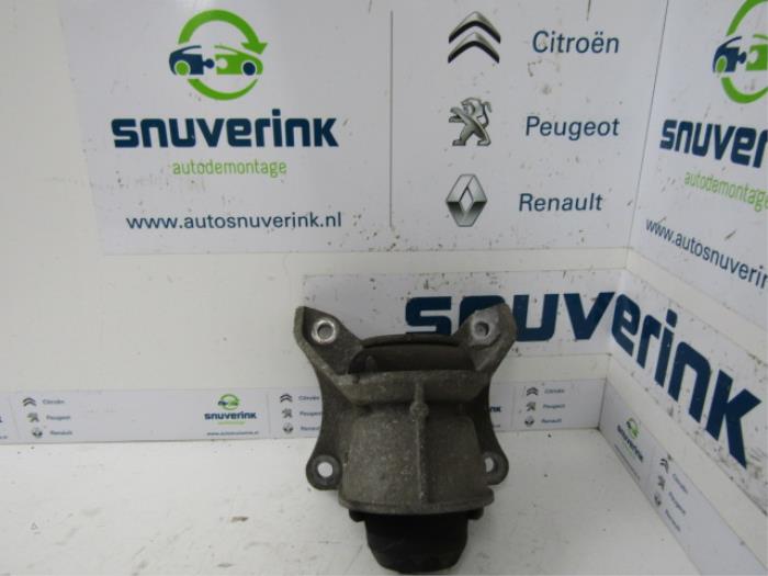 Support (miscellaneous) from a Renault Mascott 3.0 DXi 16V 2008