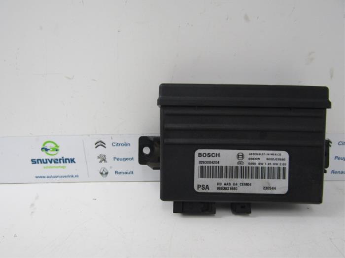 Begagnade PDC-modul Citroen C4 Picasso (UD/UE/UF) 2.0 16V Autom. Pris € 24,98 Marginaltabell erbjuds av Snuverink Autodemontage