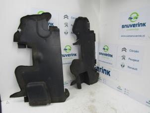 Begagnade Lufttratt Citroen C4 Picasso (UD/UE/UF) 2.0 16V Autom. Pris € 34,98 Marginaltabell erbjuds av Snuverink Autodemontage