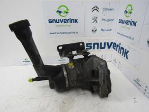 Used Power steering pump Citroen C4 Picasso (UD/UE/UF) 2.0 16V Autom. Price € 75,00 Margin scheme offered by Snuverink Autodemontage
