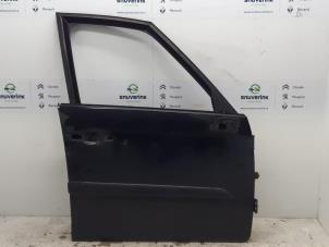 Usagé Porte avant droite Citroen C4 Grand Picasso (UA) 2.0 16V Autom. Prix € 80,00 Règlement à la marge proposé par Snuverink Autodemontage