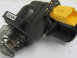 Usagé Boîtier thermostat Citroen C3 (SC) 1.1 Prix € 25,00 Règlement à la marge proposé par Snuverink Autodemontage