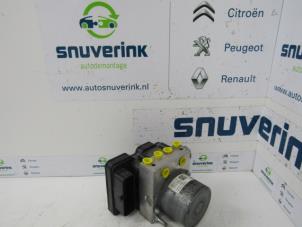 Gebrauchte ABS Pumpe Peugeot Expert (VA/VB/VE/VF/VY) 2.0 Blue HDi 120 16V Preis auf Anfrage angeboten von Snuverink Autodemontage