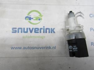 Used Brake light switch Peugeot Boxer (230L) 1.9d Price on request offered by Snuverink Autodemontage