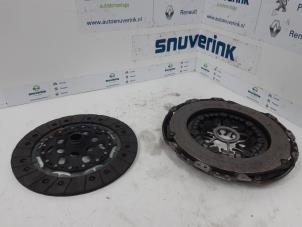 Used Clutch kit (complete) Renault Grand Scénic II (JM) 2.0 16V Price on request offered by Snuverink Autodemontage
