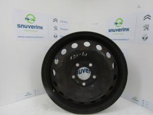 Used Wheel Renault Trafic New (FL) 1.9 dCi 82 16V Price € 36,30 Inclusive VAT offered by Snuverink Autodemontage