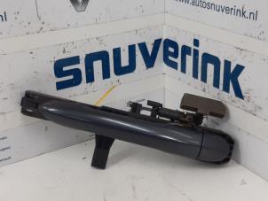 Used Rear door handle 4-door, left Renault Espace (JK) 2.0 Turbo 16V Grand Espace Price on request offered by Snuverink Autodemontage