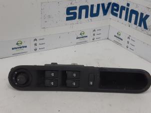 Used Multi-functional window switch Renault Espace (JK) 2.0 Turbo 16V Grand Espace Price on request offered by Snuverink Autodemontage
