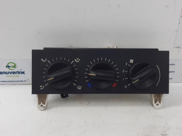 Panel de control de calefacción de un Renault Master III (FD/HD) 2.2 dCi 16V 2001