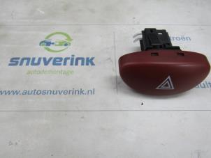 Used Panic lighting switch Peugeot 206 SW (2E/K) 1.4 Price on request offered by Snuverink Autodemontage
