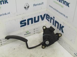 Used Accelerator pedal Renault Clio III Estate/Grandtour (KR) 1.2 16V TCE 100 Price € 30,00 Margin scheme offered by Snuverink Autodemontage