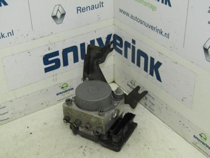 Gebrauchte ABS Pumpe Renault Clio III Estate/Grandtour (KR) 1.2 16V TCE 100 Preis € 39,98 Margenregelung angeboten von Snuverink Autodemontage