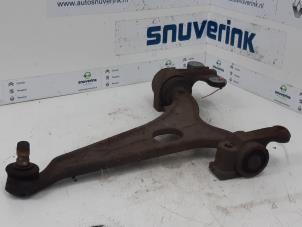 Usagé Bras de suspension avant droit Peugeot 807 2.0 16V Prix € 40,00 Règlement à la marge proposé par Snuverink Autodemontage