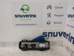 Usagé Circuit imprimé feu arrière gauche Peugeot 307 Prix € 20,00 Règlement à la marge proposé par Snuverink Autodemontage