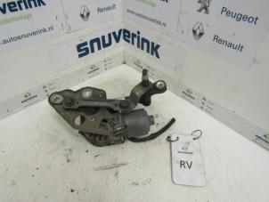 Used Front wiper motor Peugeot 407 (6D) 1.6 HDi 16V Price € 50,00 Margin scheme offered by Snuverink Autodemontage