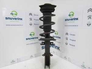 Used Front shock absorber rod, right Renault Kangoo Express (FW) 1.5 dCi 90 FAP Price € 54,45 Inclusive VAT offered by Snuverink Autodemontage
