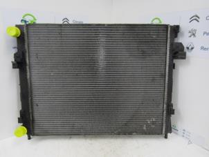 Used Radiator Renault Trafic New (FL) 1.9 dCi 82 16V Price on request offered by Snuverink Autodemontage