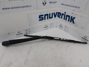 Usagé Bras essuie-glace arrière Peugeot Partner 1.9 D Prix sur demande proposé par Snuverink Autodemontage
