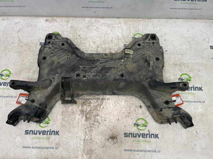 Usados Subchasis Citroen DS5 (KD/KF) 2.0 165 HYbrid4 16V Precio € 180,31 IVA incluido ofrecido por Snuverink Autodemontage