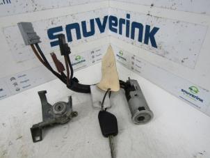 Used Set of locks Peugeot Partner 1.9 D Price € 60,00 Margin scheme offered by Snuverink Autodemontage