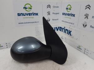 Used Wing mirror, right Peugeot 206 (2A/C/H/J/S) 1.4 16V Price € 30,00 Margin scheme offered by Snuverink Autodemontage