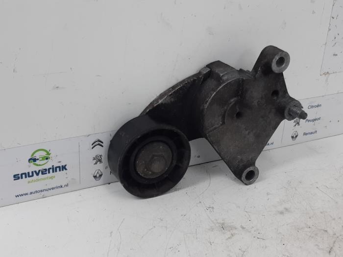 Usados Rodillo tensor correa múltiple Peugeot Partner (GC/GF/GG/GJ/GK) 1.6 HDI 75 Phase 2 Precio € 18,13 IVA incluido ofrecido por Snuverink Autodemontage