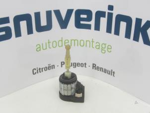 Used Headlight motor Citroen C4 Picasso (UD/UE/UF) 2.0 HDiF 16V 135 Price € 30,00 Margin scheme offered by Snuverink Autodemontage