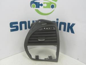 Usagé Aerateur tableau de bord Citroen C4 Picasso (UD/UE/UF) 1.8 16V Prix sur demande proposé par Snuverink Autodemontage