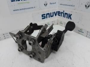 Used Clutch pedal Citroen C4 Picasso (UD/UE/UF) 1.8 16V Price on request offered by Snuverink Autodemontage