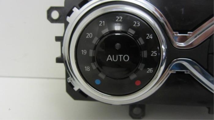 Panel de control de calefacción de un Renault Captur (2R) 0.9 Energy TCE 12V 2013
