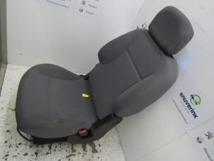 Gebrauchte Sitz rechts Peugeot Partner (GC/GF/GG/GJ/GK) 1.6 HDI 75 Phase 1 Preis € 102,85 Mit Mehrwertsteuer angeboten von Snuverink Autodemontage
