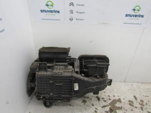 Used Heater housing Peugeot Boxer (U9) 2.2 HDi 100 Euro 4 Price € 193,60 Inclusive VAT offered by Snuverink Autodemontage