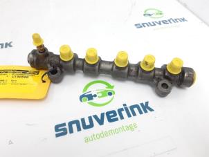 Usagé Système d'injection Renault Espace (JK) 2.2 dCi 16V Prix sur demande proposé par Snuverink Autodemontage