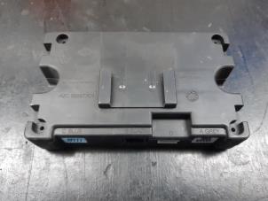 Ordinateur divers d'un Renault Scénic III (JZ) 1.6 16V 2010
