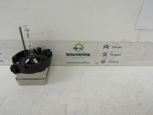 Used Xenon bulb Renault Scénic II (JM) 1.6 16V Price on request offered by Snuverink Autodemontage