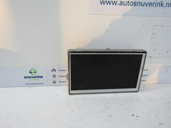 Begagnade Innerdisplay Renault Scénic II (JM) 1.6 16V Pris € 34,98 Marginaltabell erbjuds av Snuverink Autodemontage