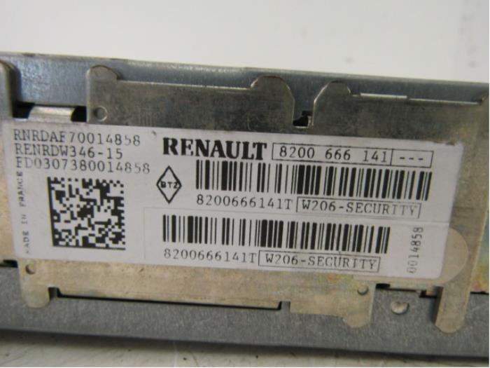 Radio de un Renault Scénic II (JM) 1.6 16V 2010