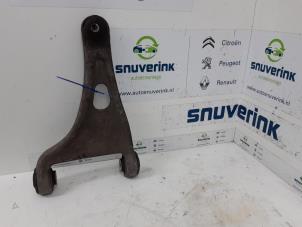 Used Front wishbone, left Renault Twingo II (CN) 1.6 16V RS Price on request offered by Snuverink Autodemontage