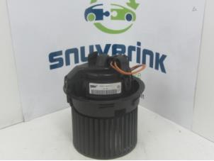 Used Heating and ventilation fan motor Renault Clio IV (5R) 1.5 dCi 90 FAP Price € 30,00 Margin scheme offered by Snuverink Autodemontage