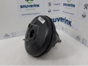 Used Brake servo Renault Clio IV (5R) 1.5 dCi 90 FAP Price on request offered by Snuverink Autodemontage