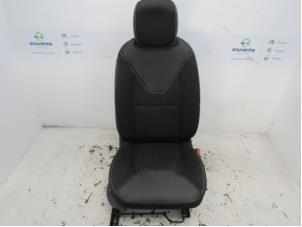 Używane Fotel prawy Renault Clio IV (5R) 1.5 dCi 90 FAP Cena € 100,00 Procedura marży oferowane przez Snuverink Autodemontage