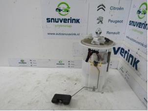 Used Electric fuel pump Renault Talisman (RFDL) 1.6 Energy TCe 150 EDC Price on request offered by Snuverink Autodemontage