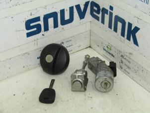 Used Set of locks Citroen C3 (SC) 1.6 HDi 92 Price € 60,00 Margin scheme offered by Snuverink Autodemontage