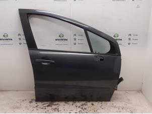 Używane Drzwi prawe przednie wersja 4-drzwiowa Peugeot 308 (4A/C) 1.6 VTI 16V Cena € 175,00 Procedura marży oferowane przez Snuverink Autodemontage